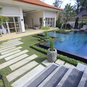  Villa Rumah Lumbung Indonésie